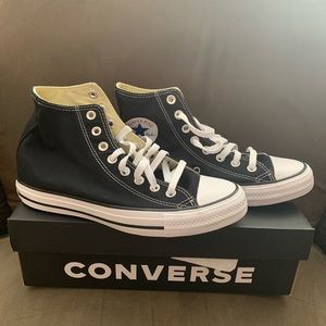 Black high top converse